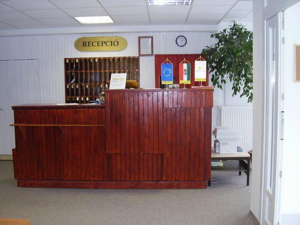 Hotel Lido Miskolc Dış mekan fotoğraf